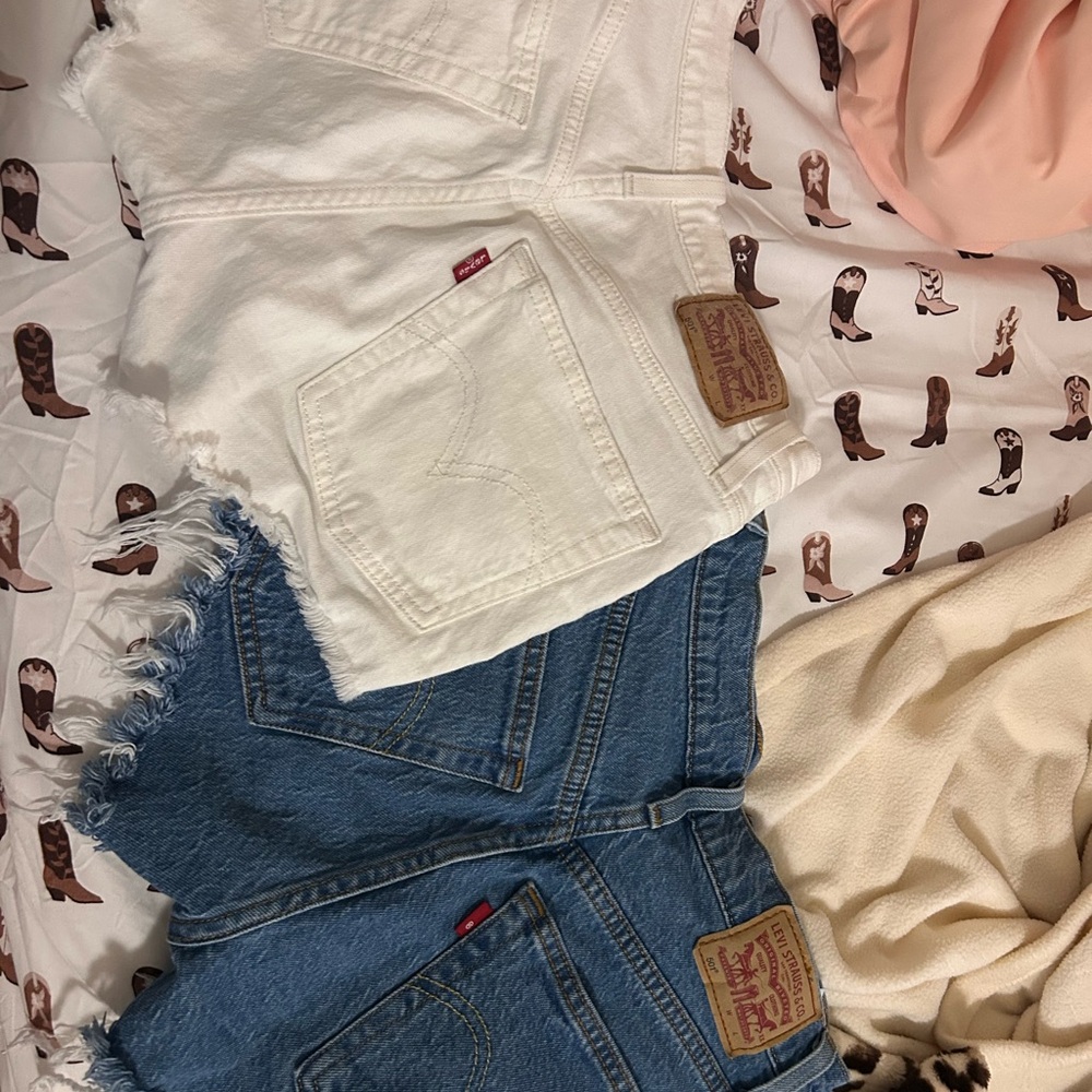 Levi's White and Blue Frayed Denim Shorts